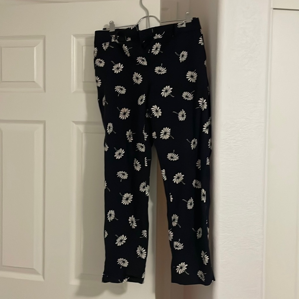 Talbots Flower Capri Pants